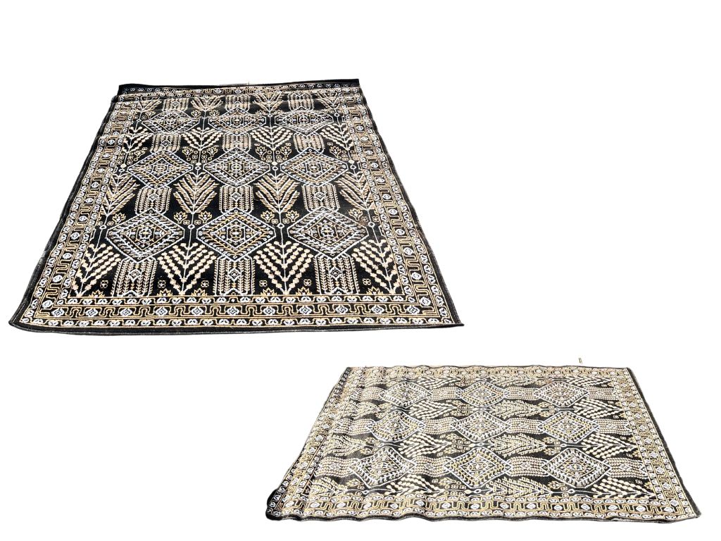 Morroccan Rug (M)